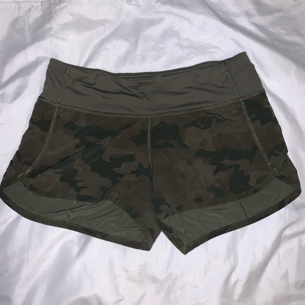 LULULEMON SHORTS